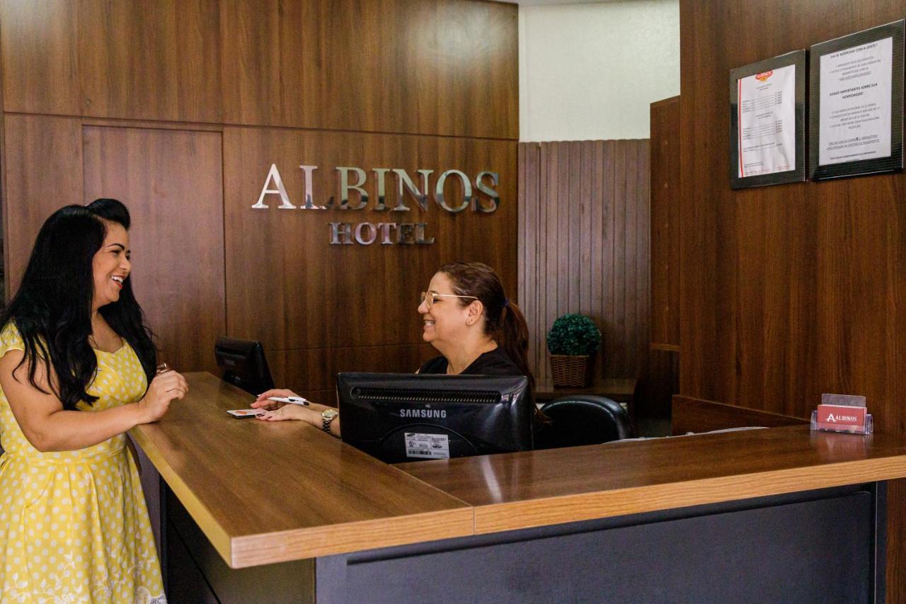 Hotel Albinos Itaperuna Bagian luar foto